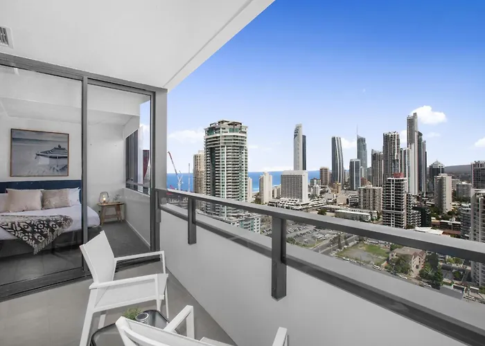 Surfers Paradise 1-Bed With Stunning Views & Pool