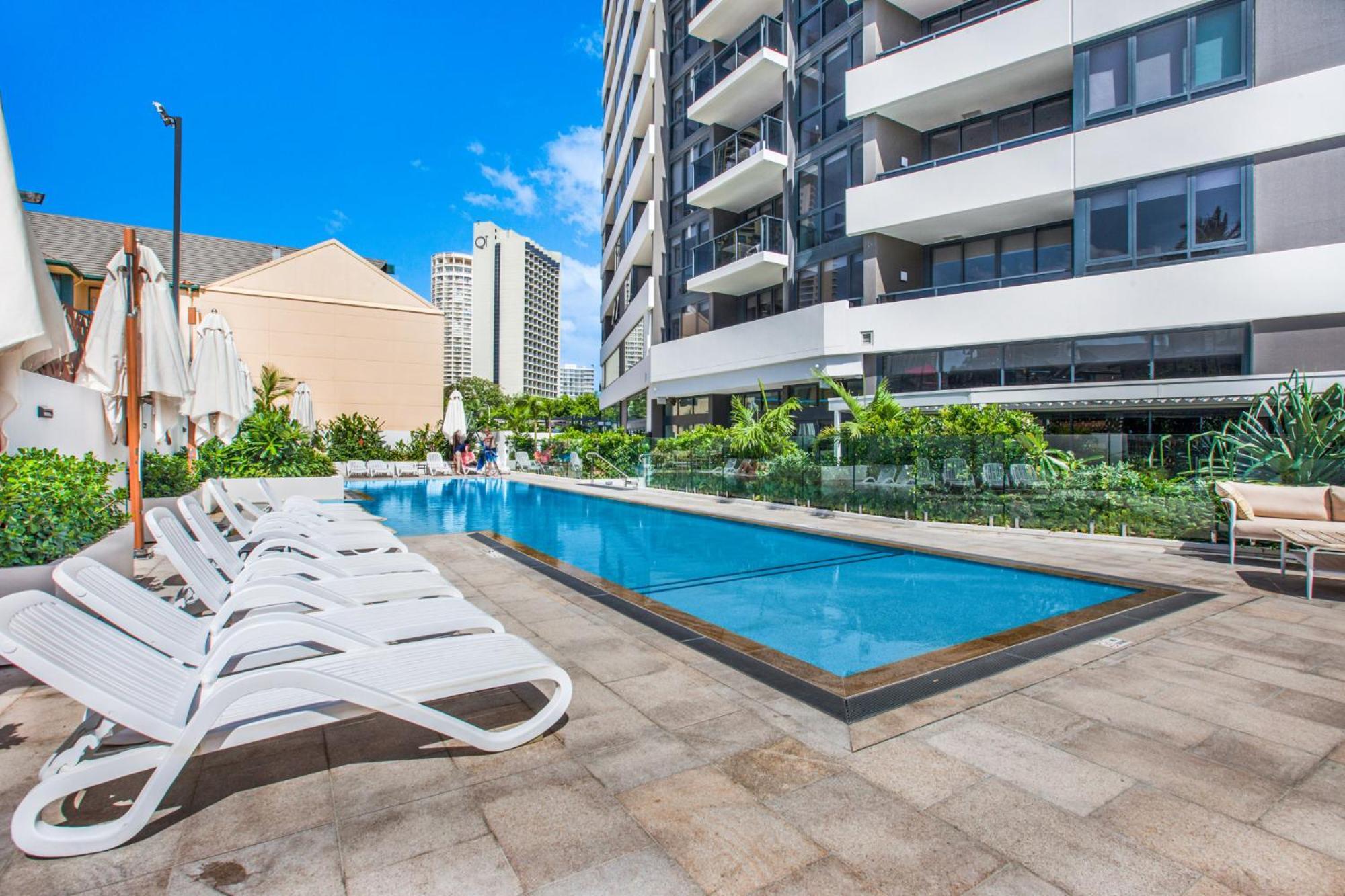 Surfers Paradise 1-bed With Stunning Views & Pool Gold Coast