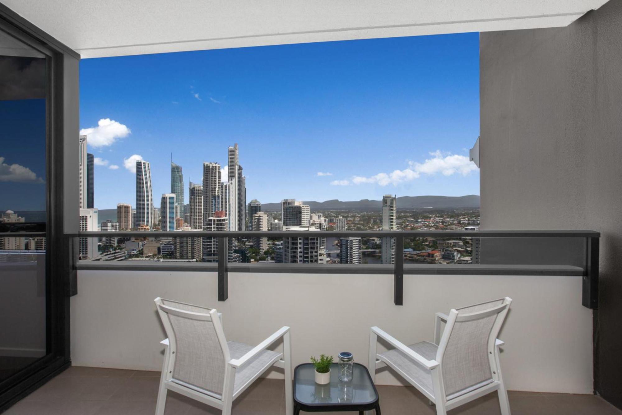 Surfers Paradise 1-bed With Stunning Views & Pool Apartment Gold Coast
